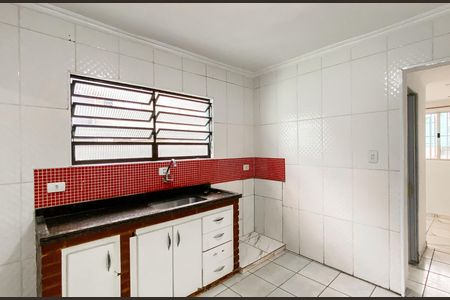 Casa para alugar com 50m², 1 quarto e 2 vagasCozinha 