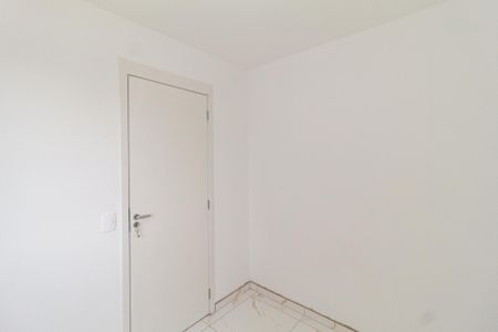 Quarto 1 de apartamento para alugar com 2 quartos, 36m² em Chacara Santa Lucia dos Ypes, Carapicuíba
