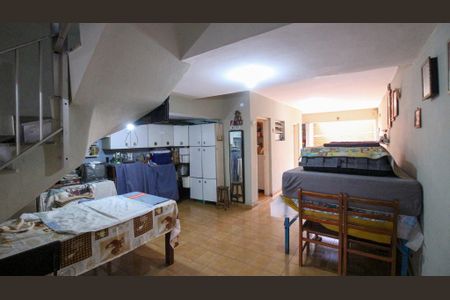 Casa à venda com 125m², 3 quartos e 5 vagas