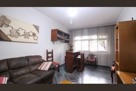 Casa à venda com 125m², 3 quartos e 5 vagas