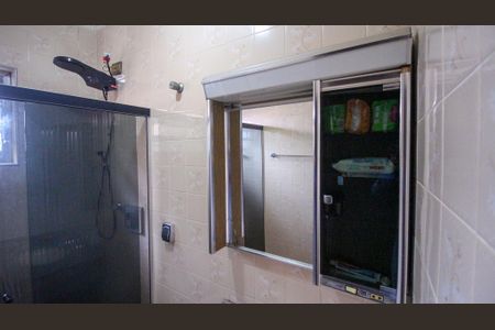 Casa à venda com 125m², 3 quartos e 5 vagas