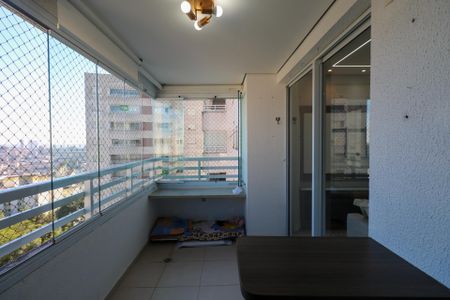 Apartamento à venda com 68m², 2 quartos e 1 vaga Apartamento à venda com 68m², 2 quartos e 1 vagaVaranda