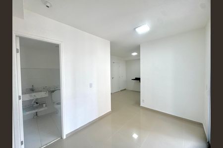 Sala de apartamento para alugar com 2 quartos, 44m² em Picanço, Guarulhos