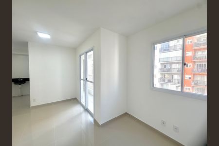 Apartamento à venda com 44m², 2 quartos e 1 vaga Apartamento à venda com 44m², 2 quartos e 1 vagaSala