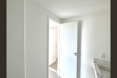 Banheiro de apartamento para alugar com 2 quartos, 44m² em Picanço, Guarulhos