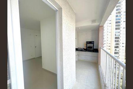 Apartamento à venda com 44m², 2 quartos e 1 vaga Apartamento à venda com 44m², 2 quartos e 1 vagaVaranda