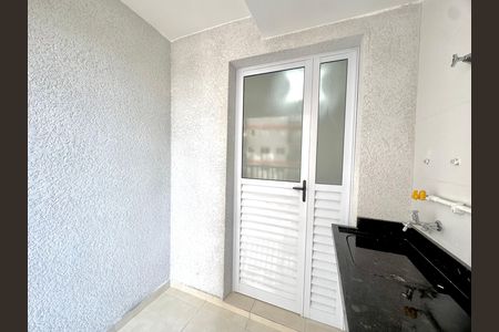 Apartamento à venda com 44m², 2 quartos e 1 vaga Apartamento à venda com 44m², 2 quartos e 1 vagaÁrea de Serviço