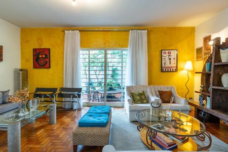 Casa à venda com 4 quartos, 207m² em Campo Belo, São Paulo