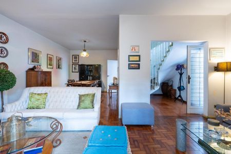 Casa à venda com 4 quartos, 207m² em Campo Belo, São Paulo