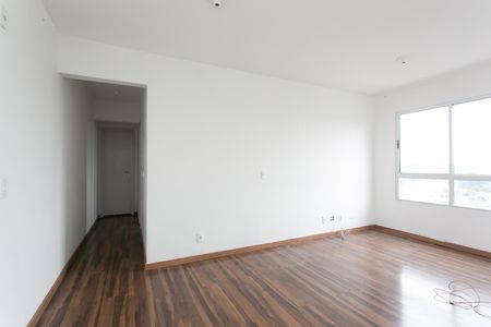 Sala  de apartamento para alugar com 2 quartos, 48m² em Santa Etelvina, São Paulo