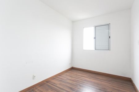 Quarto 1  de apartamento para alugar com 2 quartos, 48m² em Santa Etelvina, São Paulo