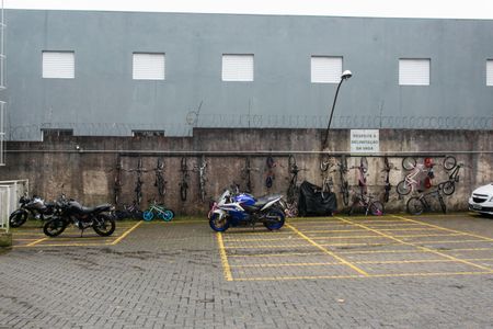 Apartamento para alugar com 48m², 2 quartos e 1 vaga Apartamento para alugar com 48m², 2 quartos e 1 vagaÁrea comum - Garagem