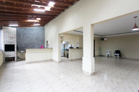 Apartamento para alugar com 48m², 2 quartos e 1 vaga Apartamento para alugar com 48m², 2 quartos e 1 vagaÁrea comum - Salão de Festas