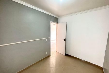 Quarto 2 de apartamento para alugar com 2 quartos, 41m² em Vila Lourdes, Ferraz de Vasconcelos