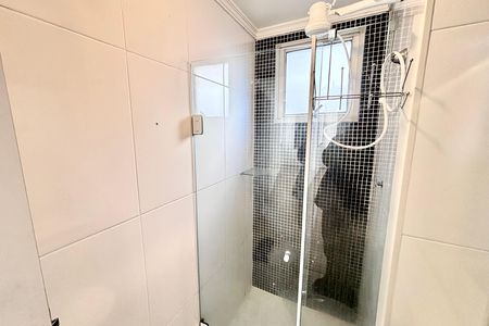 Banheiro de apartamento para alugar com 2 quartos, 41m² em Vila Lourdes, Ferraz de Vasconcelos