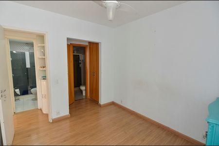 Apartamento à venda com 86m², 3 quartos e 1 vagaSuíte