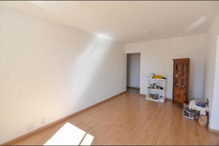 Apartamento à venda com 86m², 3 quartos e 1 vagaSala