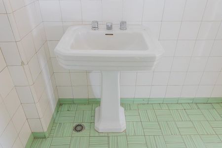 Apartamento à venda com 156m², 3 quartos e sem vaga Apartamento à venda com 156m², 3 quartos e sem vagaBanheiro 1