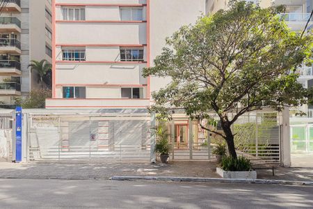 Apartamento à venda com 156m², 3 quartos e sem vaga Apartamento à venda com 156m², 3 quartos e sem vagaFachada