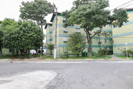 Apartamento à venda com 50m², 2 quartos e 1 vaga Apartamento à venda com 50m², 2 quartos e 1 vagaFachada