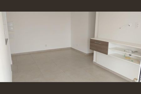 Apartamento para alugar com 69m², 2 quartos e 2 vagasSala