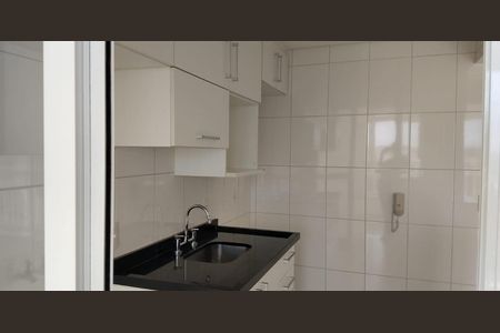 Apartamento para alugar com 69m², 2 quartos e 2 vagasCozinha