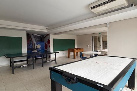 Apartamento para alugar com 70m², 2 quartos e 1 vagaÁrea comum - Salão de jogos