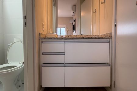 Apartamento para alugar com 70m², 2 quartos e 1 vagaBanheiro da Suíte