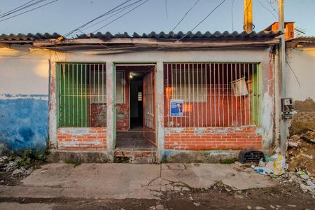 Casa para alugar com 50m², 2 quartos e sem vaga Casa para alugar com 50m², 2 quartos e sem vagaFachada