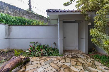 Quintal  de casa de condomínio para alugar com 4 quartos, 550m² em Vila Hortencia, Cotia