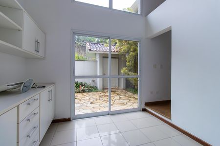 Casa de condomínio para alugar com 550m², 4 quartos e 2 vagas Casa de condomínio para alugar com 550m², 4 quartos e 2 vagasCopa