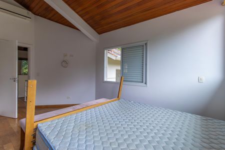 Casa de condomínio para alugar com 550m², 4 quartos e 2 vagas Casa de condomínio para alugar com 550m², 4 quartos e 2 vagasQuarto 2 - Suíte master