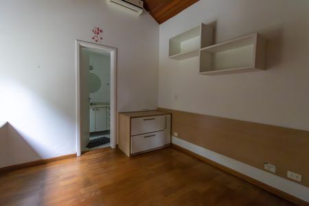Quarto 3 - Suíte de casa de condomínio para alugar com 4 quartos, 550m² em Vila Hortencia, Cotia