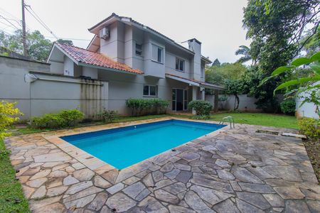Casa de condomínio para alugar com 550m², 4 quartos e 2 vagas Casa de condomínio para alugar com 550m², 4 quartos e 2 vagasPiscina