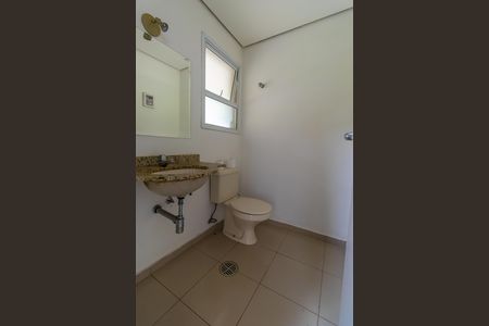 Casa de condomínio para alugar com 550m², 4 quartos e 2 vagas Casa de condomínio para alugar com 550m², 4 quartos e 2 vagasLavabo