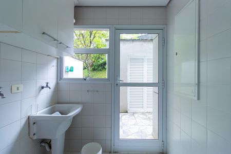 Área de Serviço de casa de condomínio para alugar com 4 quartos, 550m² em Vila Hortencia, Cotia