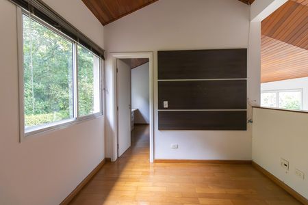 Casa de condomínio para alugar com 550m², 4 quartos e 2 vagas Casa de condomínio para alugar com 550m², 4 quartos e 2 vagasEspaço andar superior