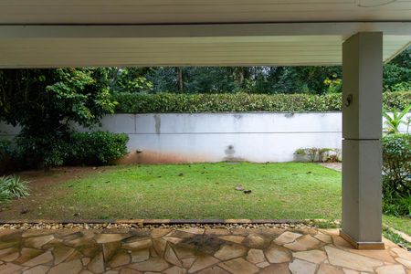 Varanda  de casa de condomínio para alugar com 4 quartos, 550m² em Vila Hortencia, Cotia