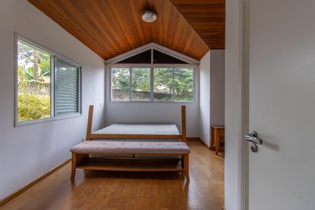 Casa de condomínio para alugar com 550m², 4 quartos e 2 vagas Casa de condomínio para alugar com 550m², 4 quartos e 2 vagasQuarto 2 - Suíte master