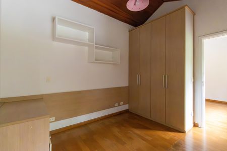 Casa de condomínio para alugar com 550m², 4 quartos e 2 vagas Casa de condomínio para alugar com 550m², 4 quartos e 2 vagasQuarto 3 - Suíte