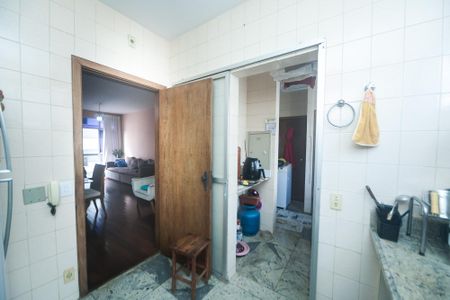 Apartamento à venda com 3 quartos, 95m² em Buritis, Belo Horizonte