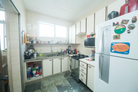 Cozinha de apartamento à venda com 3 quartos, 95m² em Buritis, Belo Horizonte