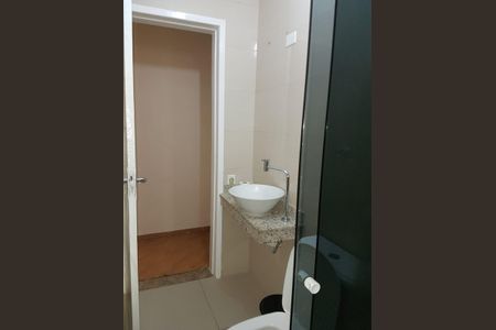 Apartamento à venda com 48m², 2 quartos e 1 vaga Apartamento à venda com 48m², 2 quartos e 1 vagaBanheiro