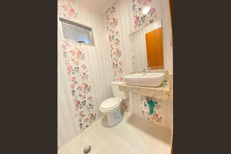 Casa à venda com 4 quartos, 380m² em Vila Regente Feijó, São Paulo