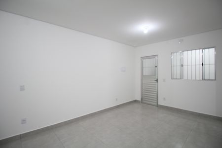 Sala/Cozinha de casa para alugar com 2 quartos, 35m² em Parque Pinheiros, Taboão da Serra