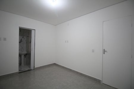 Quarto  de casa para alugar com 2 quartos, 35m² em Parque Pinheiros, Taboão da Serra