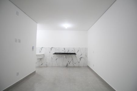 Casa para alugar com 2 quartos, 35m² em Parque Pinheiros, Taboão da Serra