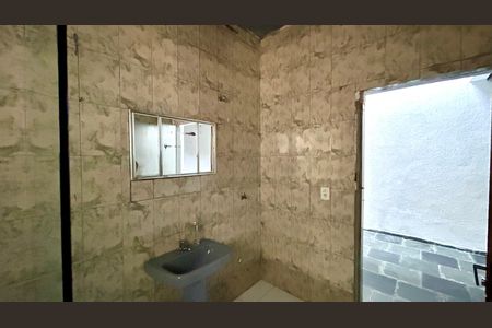 Casa para alugar com 55m², 1 quarto e 2 vagas Casa para alugar com 55m², 1 quarto e 2 vagasBanheiro