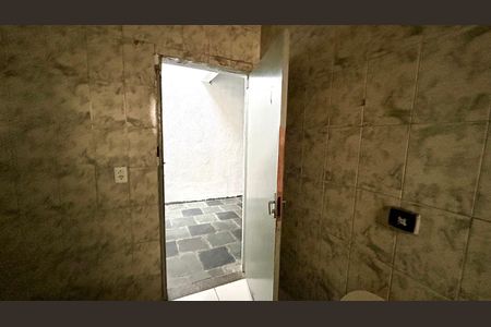Banheiro  de casa para alugar com 1 quarto, 55m² em Parque Primavera, Guarulhos