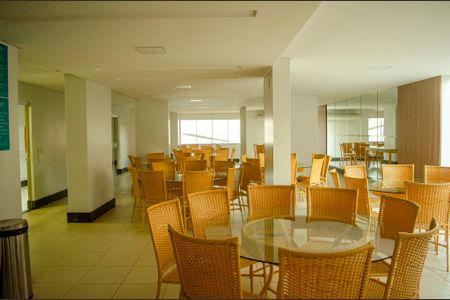 Apartamento à venda com 70m², 3 quartos e 1 vaga Apartamento à venda com 70m², 3 quartos e 1 vagaÁrea comum - Salão de festas